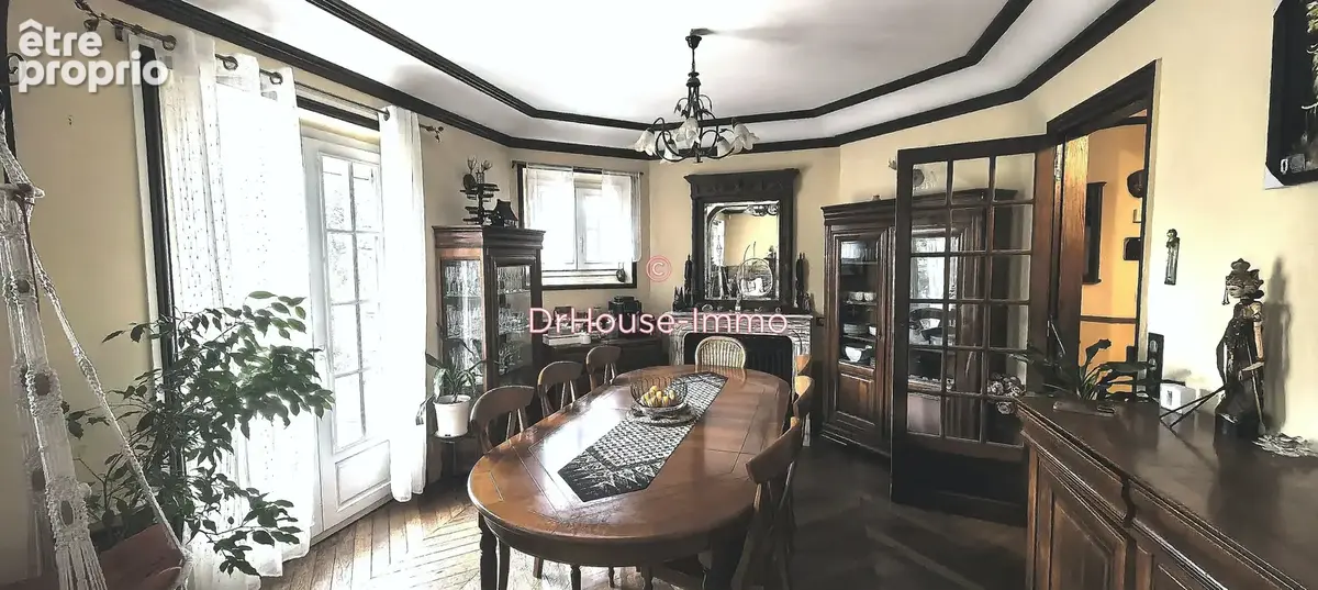 Maison 12 pièces 270 m² à vendre à La Rochette (77000) - photo 3
