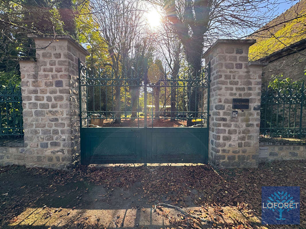 Maison à MORIGNY-CHAMPIGNY