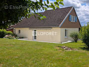 Maison à DAMPIERRE