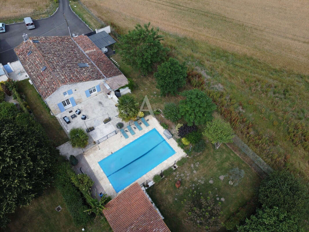 Maison à SAINT-GERMAIN-DU-SEUDRE