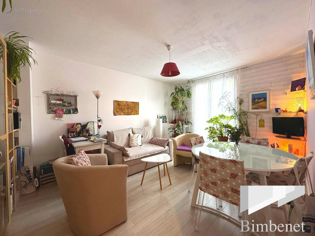 Appartement à FLEURY-LES-AUBRAIS
