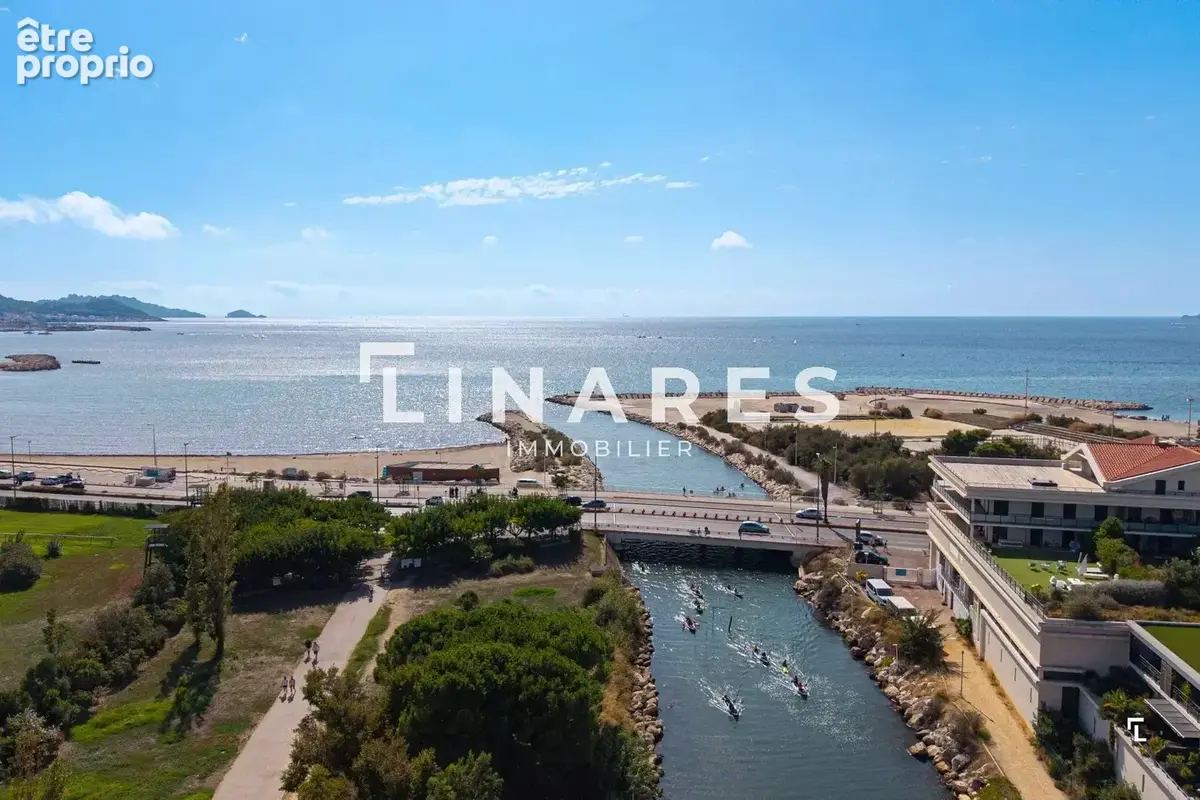 GRAND LARGE - Appartement de 139m2 - Terrasses - Vue imprenable - 13008 - photo 15