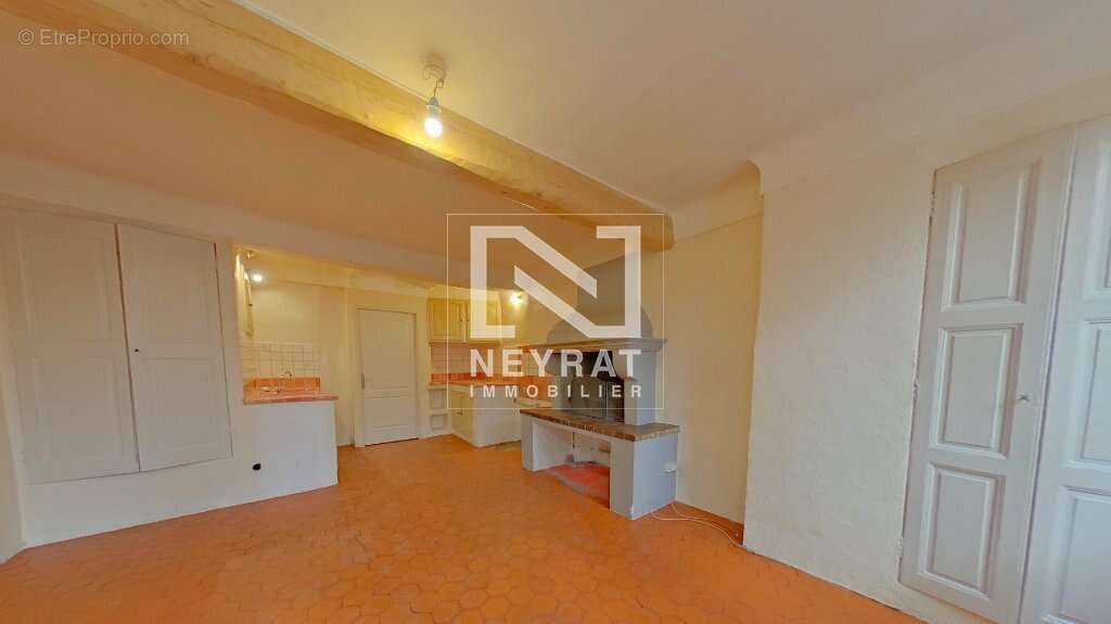 Maison à MONTAUROUX