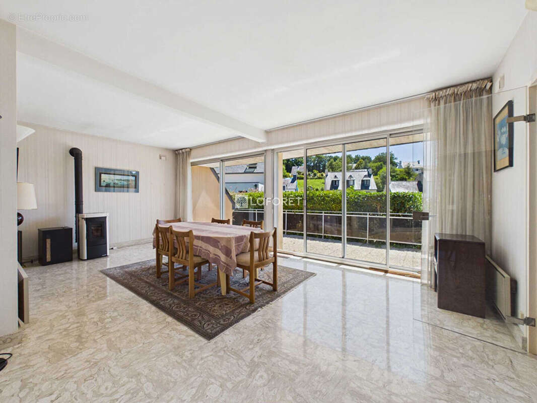Maison 7 pièce(s) 162m2 -  ELLIANT - photo 3