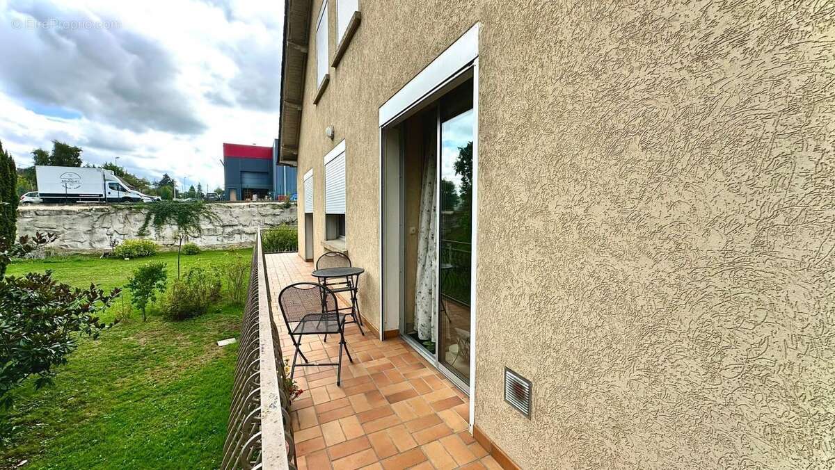 Maison à LUC-LA-PRIMAUBE