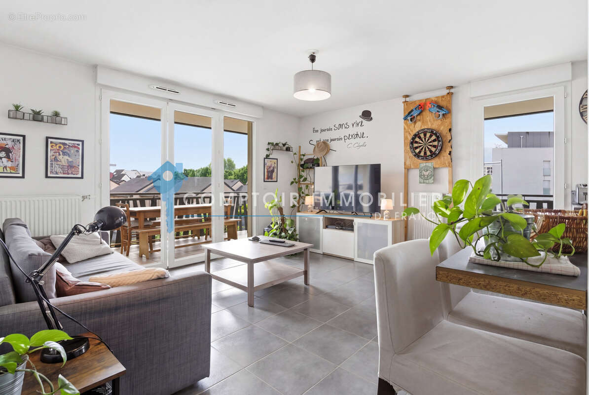 Appartement à SAINT-MARTIN-D'HERES