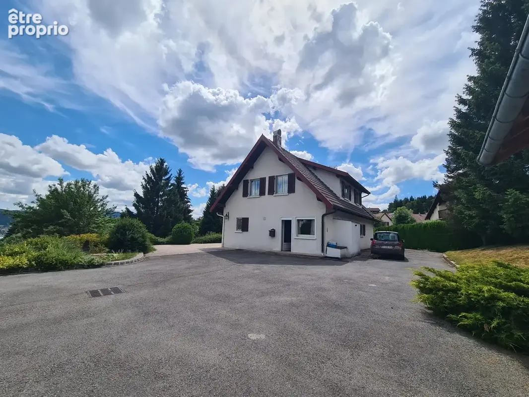 Maison à MORTEAU