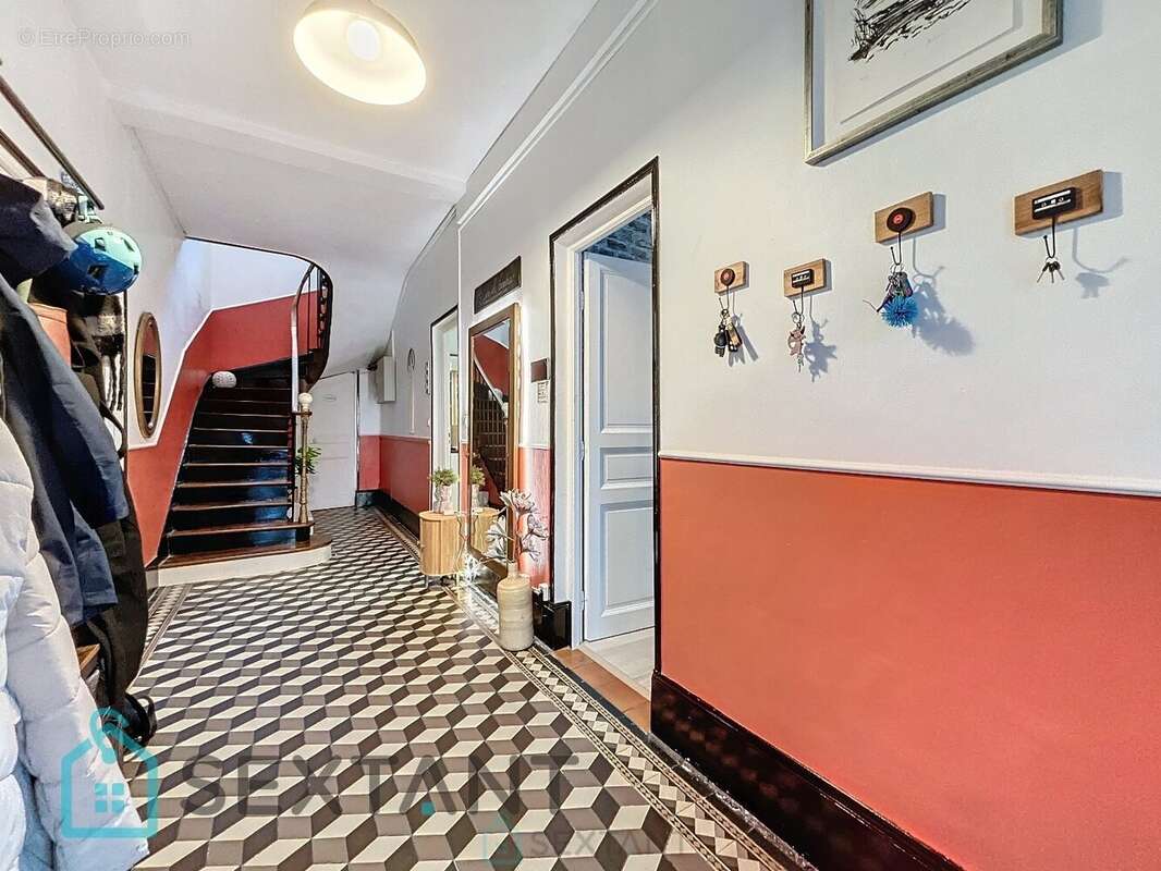 Maison à FRANQUEVILLE-SAINT-PIERRE