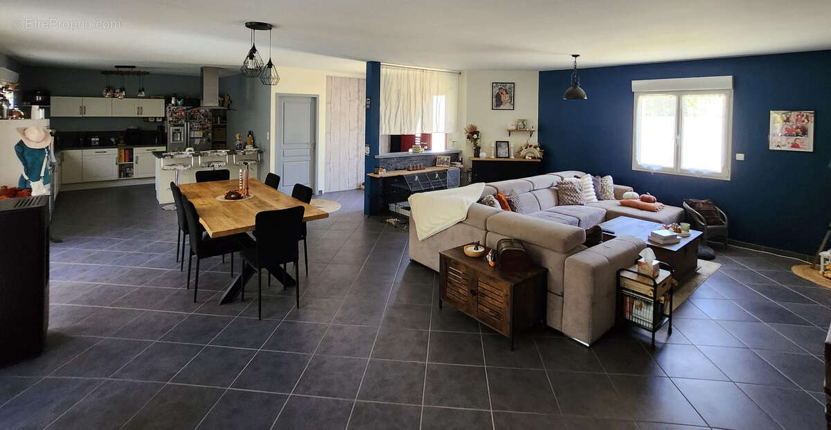 Maison à GRANZAY-GRIPT