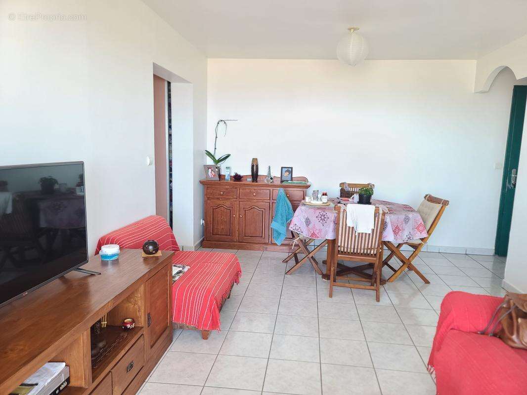 Appartement à SAINT-DENIS