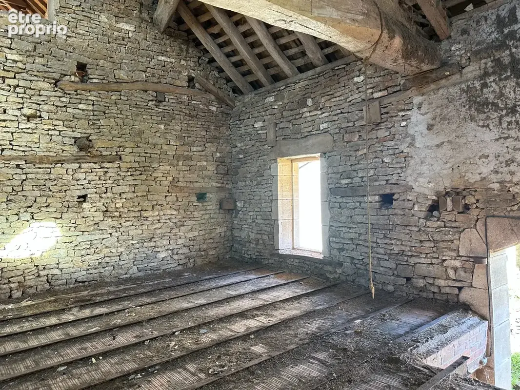 Maison et granges entre Venarey-les-Laumes et Vitteaux (21) - photo 10