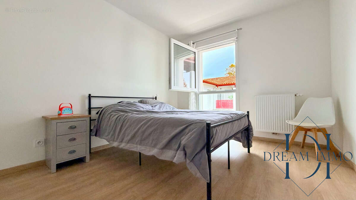 Appartement à SAINT-GEOURS-DE-MAREMNE