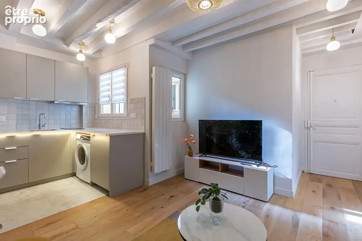 Appartement à PARIS-3E