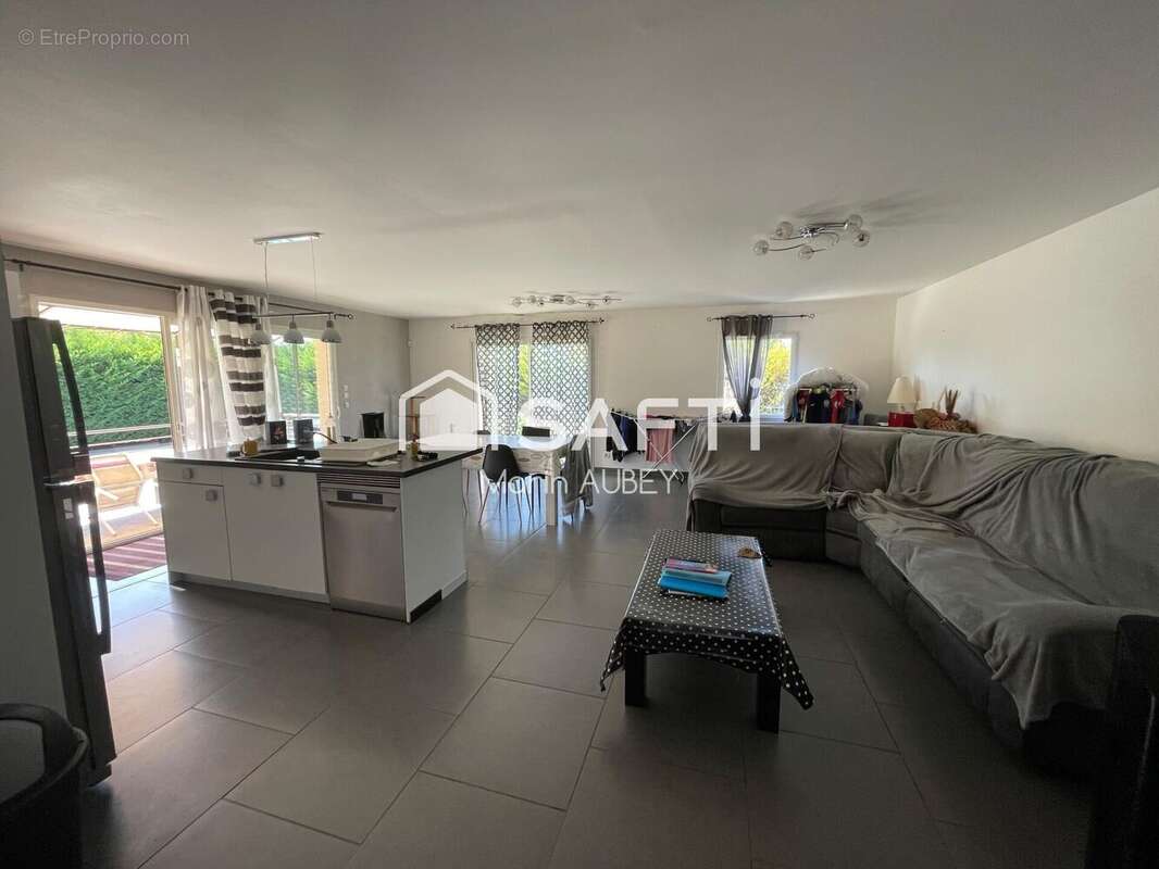 Photo 3 - Maison à SAINT-LAURENT-DES-ARBRES