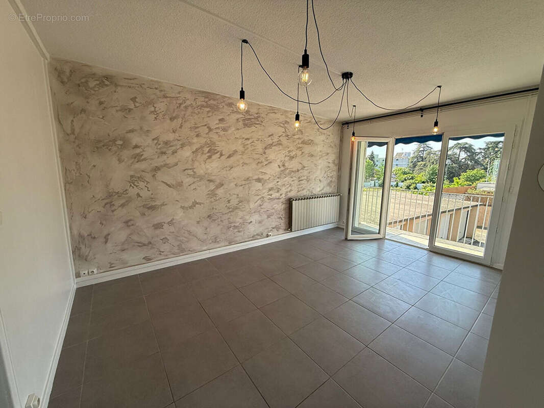 Appartement à ROMANS-SUR-ISERE