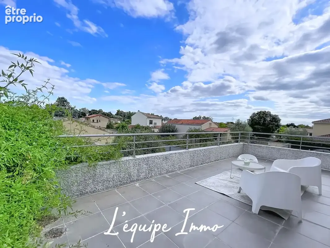Maison T5 de 135m2 sur 536 m2 de terrain avec belles terrasses, garage et piscine - Plaisance du Touch - photo 13
