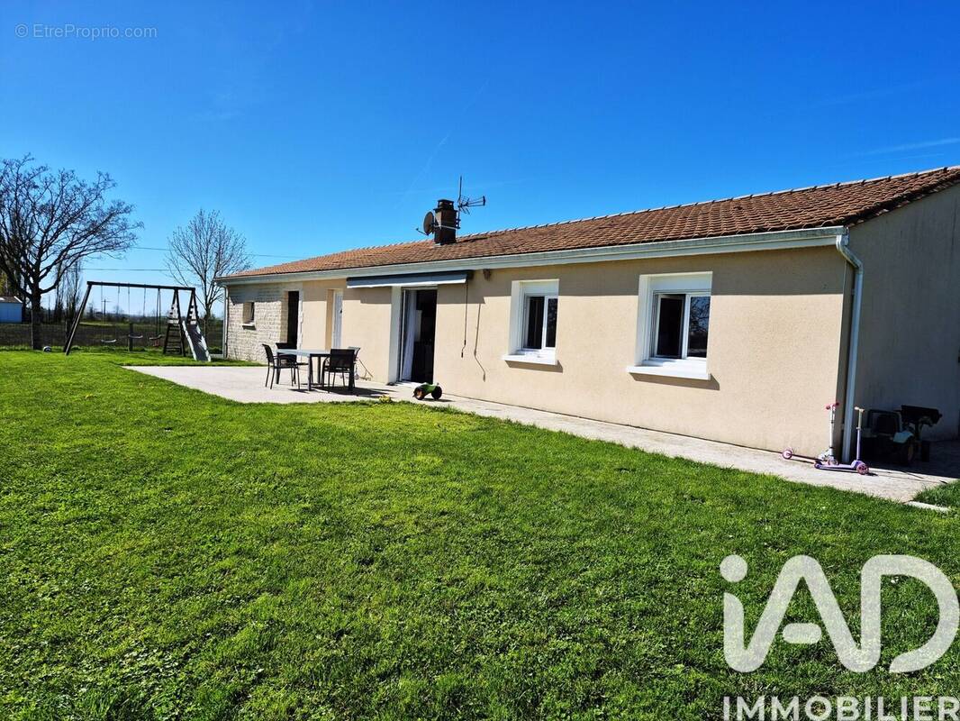 Photo 1 - Maison à VILLEFAGNAN