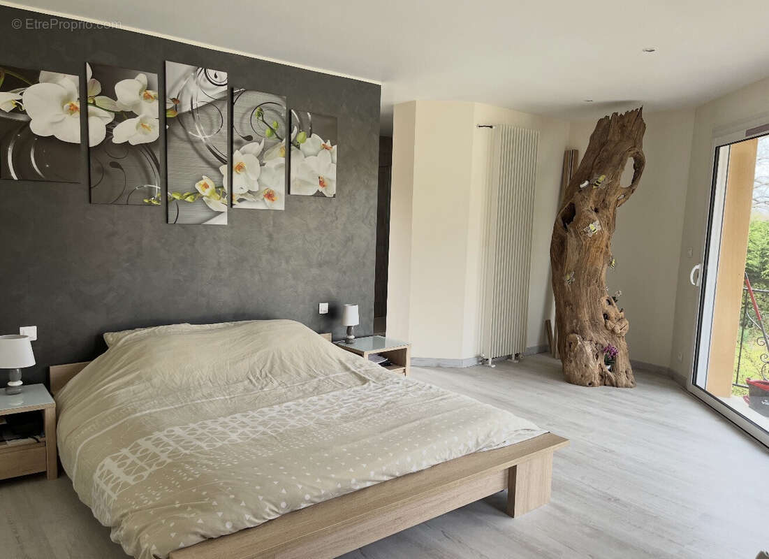 Maison style Villa  avec piscine, entre ville et campagne, cadre privilégié en Dordogne - photo 6