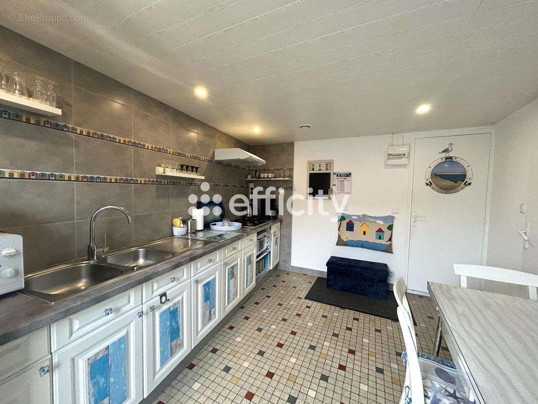 Maison à BEAUVOIR-SUR-MER