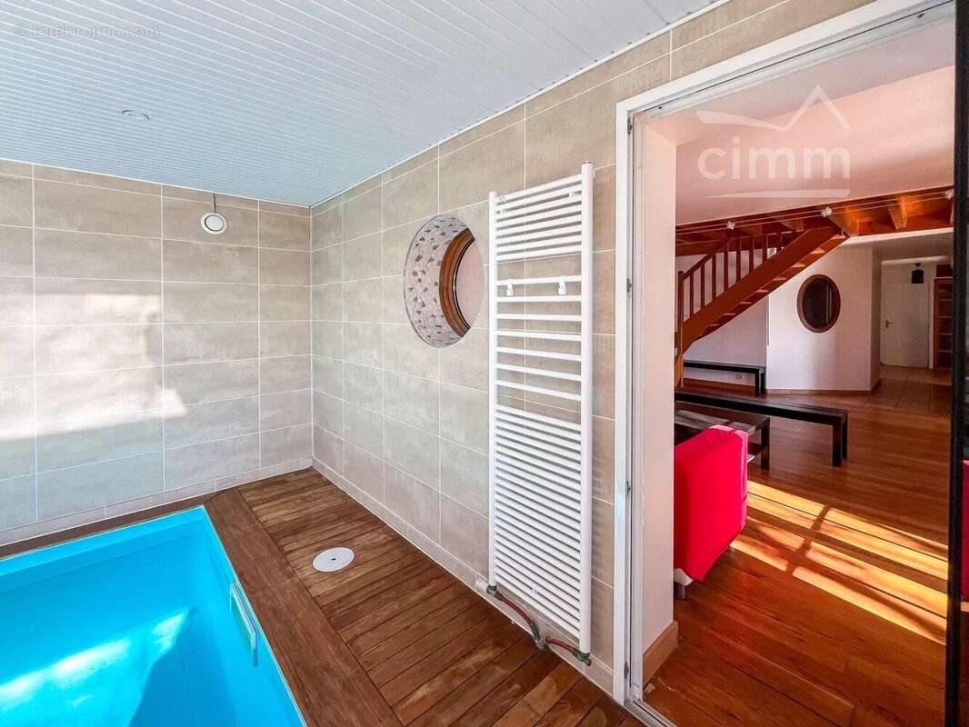 Maison à LA TERRASSE