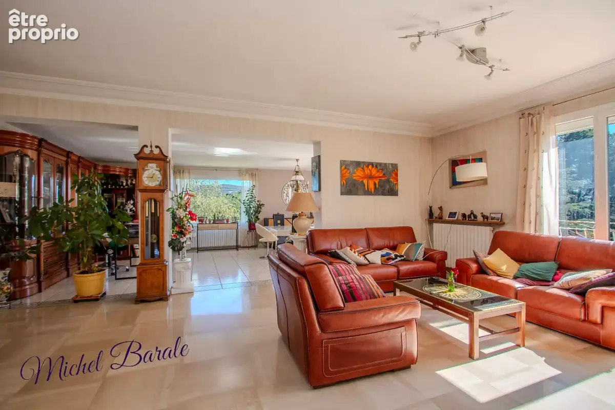 Dardilly – propriété familiale de 222 m² – 6 chambres – t2 indépendant – terrain de 1 647 m² – vue panoramique - photo 4