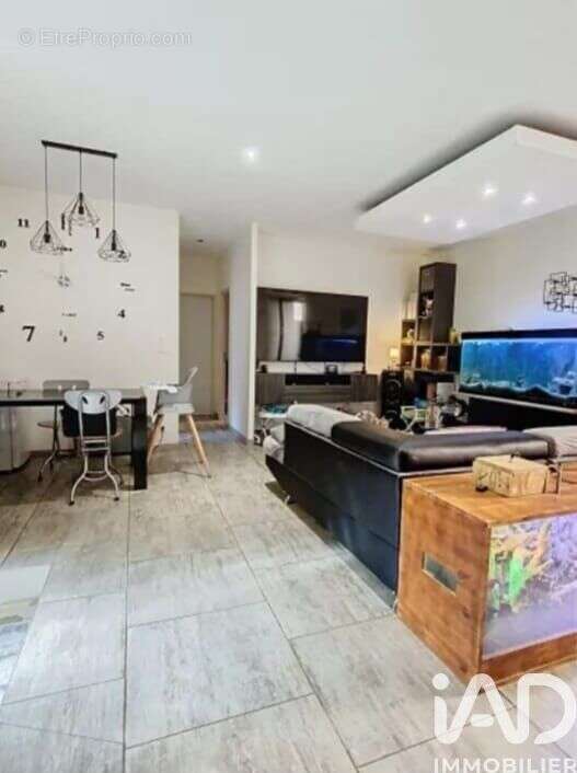 Photo 2 - Maison à CRUZY