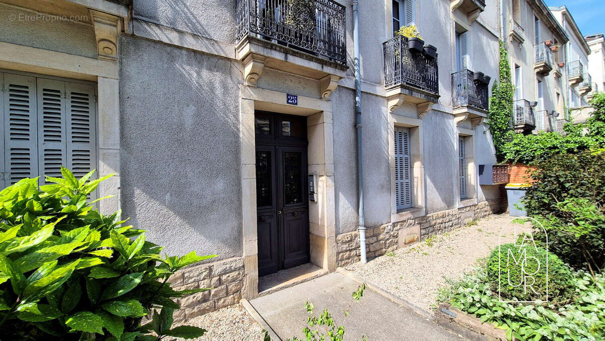 Appartement 70 m² à Dijon  - photo 8