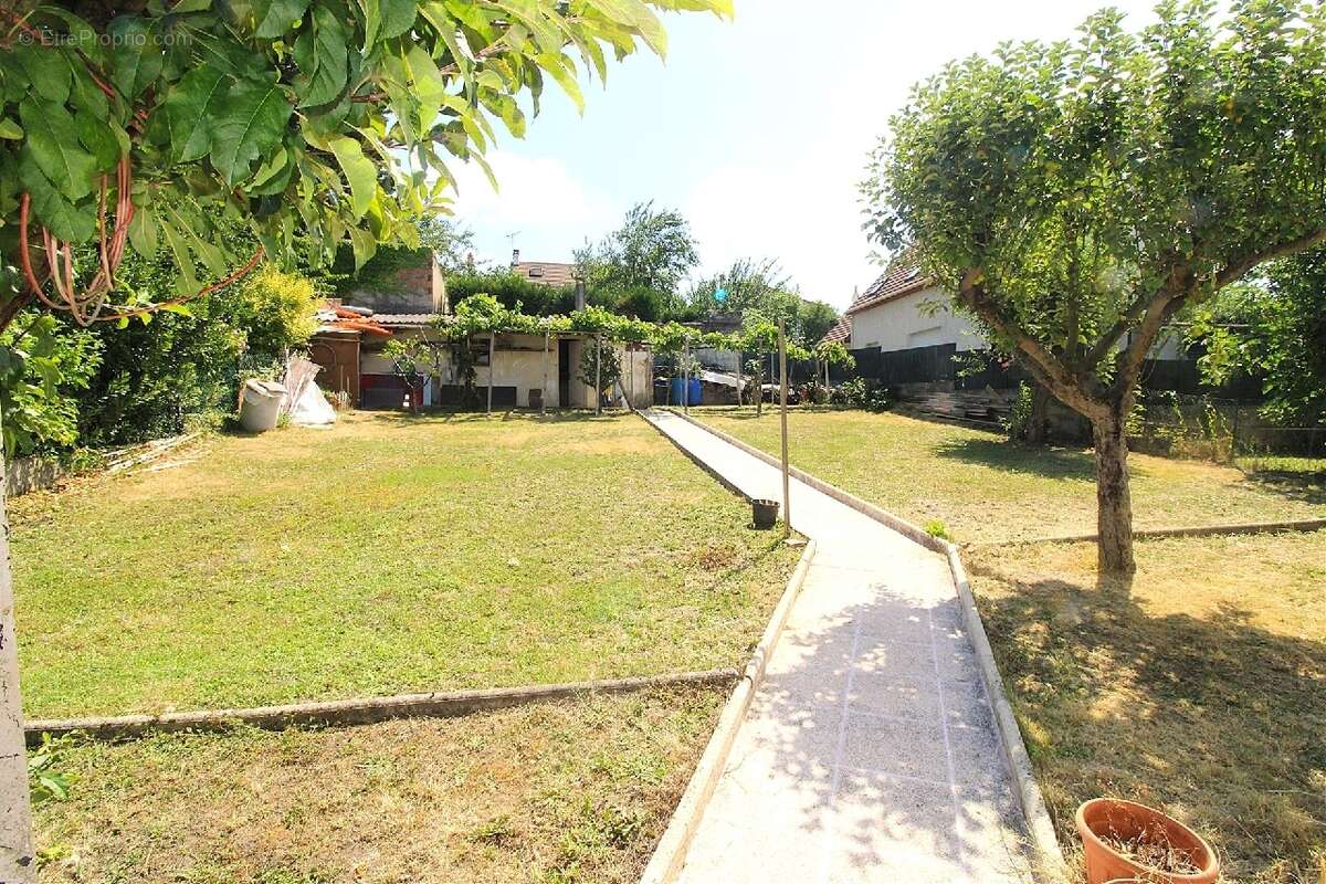 Maison à YERRES
