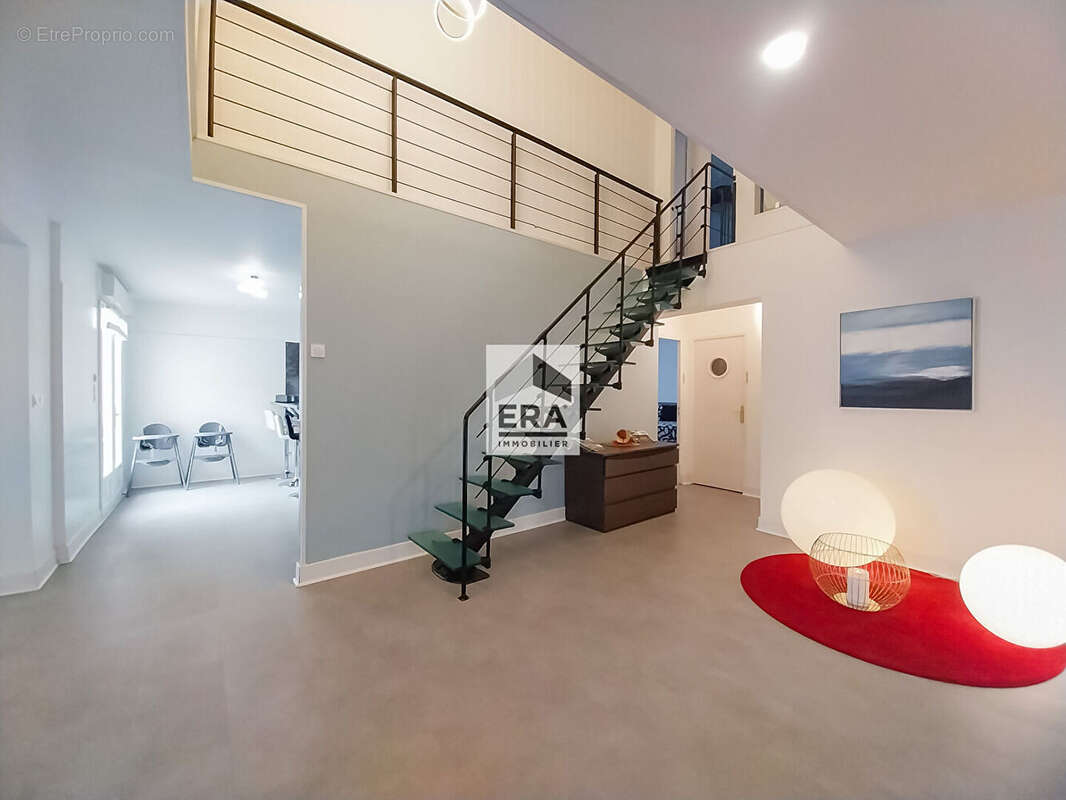 Autre à LA CHAPELLE-VENDOMOISE