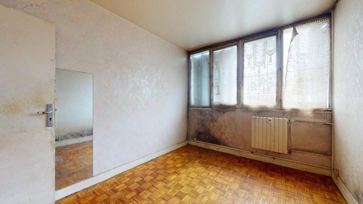 Appartement à LE PLESSIS-TREVISE