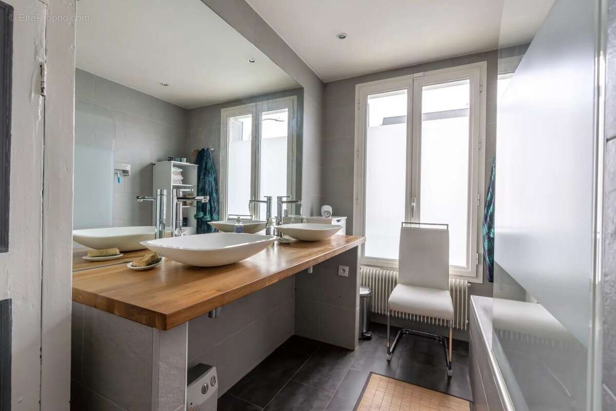 Maison à LE PERREUX-SUR-MARNE