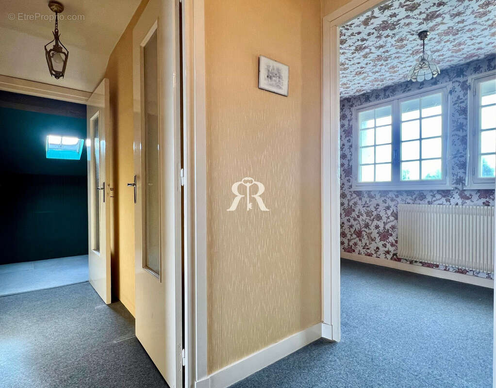 Maison à PONT-DU-CHATEAU