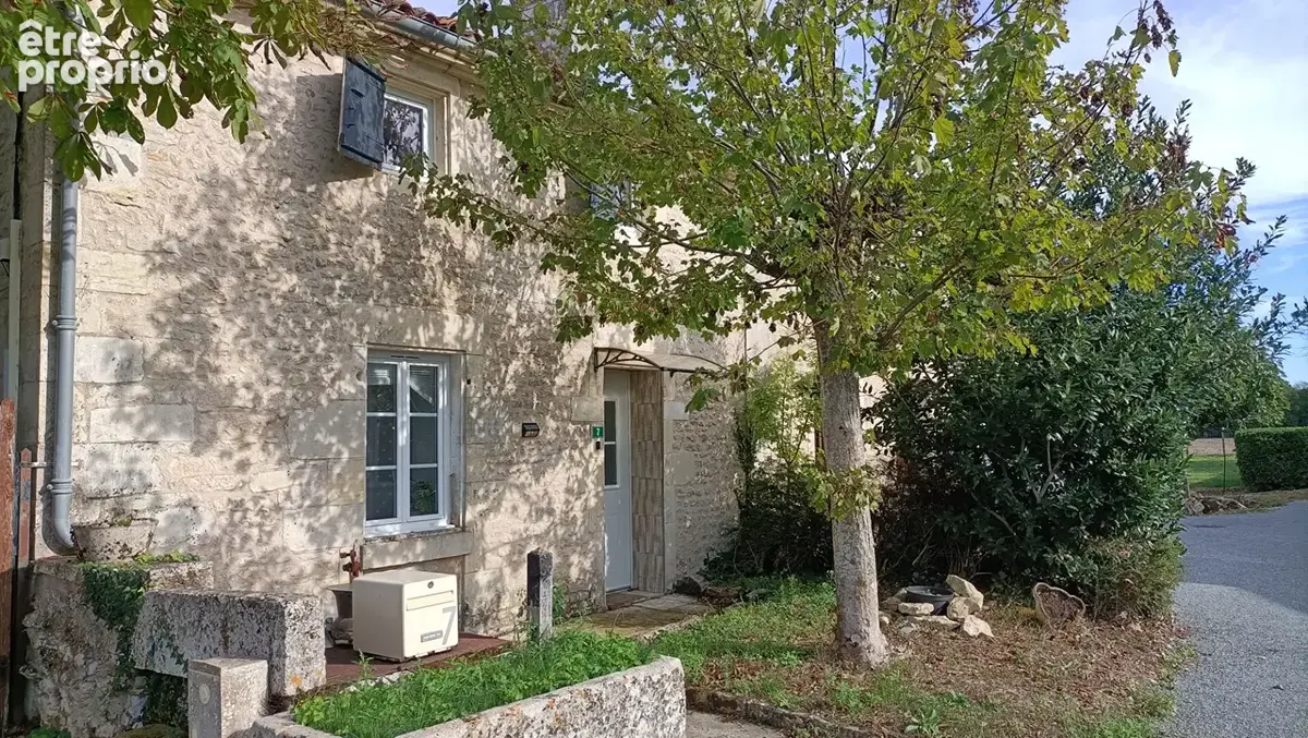 Maison Puy Du Lac - photo 1
