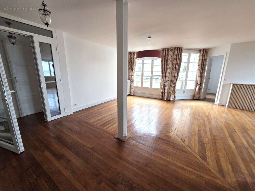 CORENTIN CELTON, limite Paris 15éme, un magnifique appartement familial de 4  pièces de 83m2 environ - photo 4