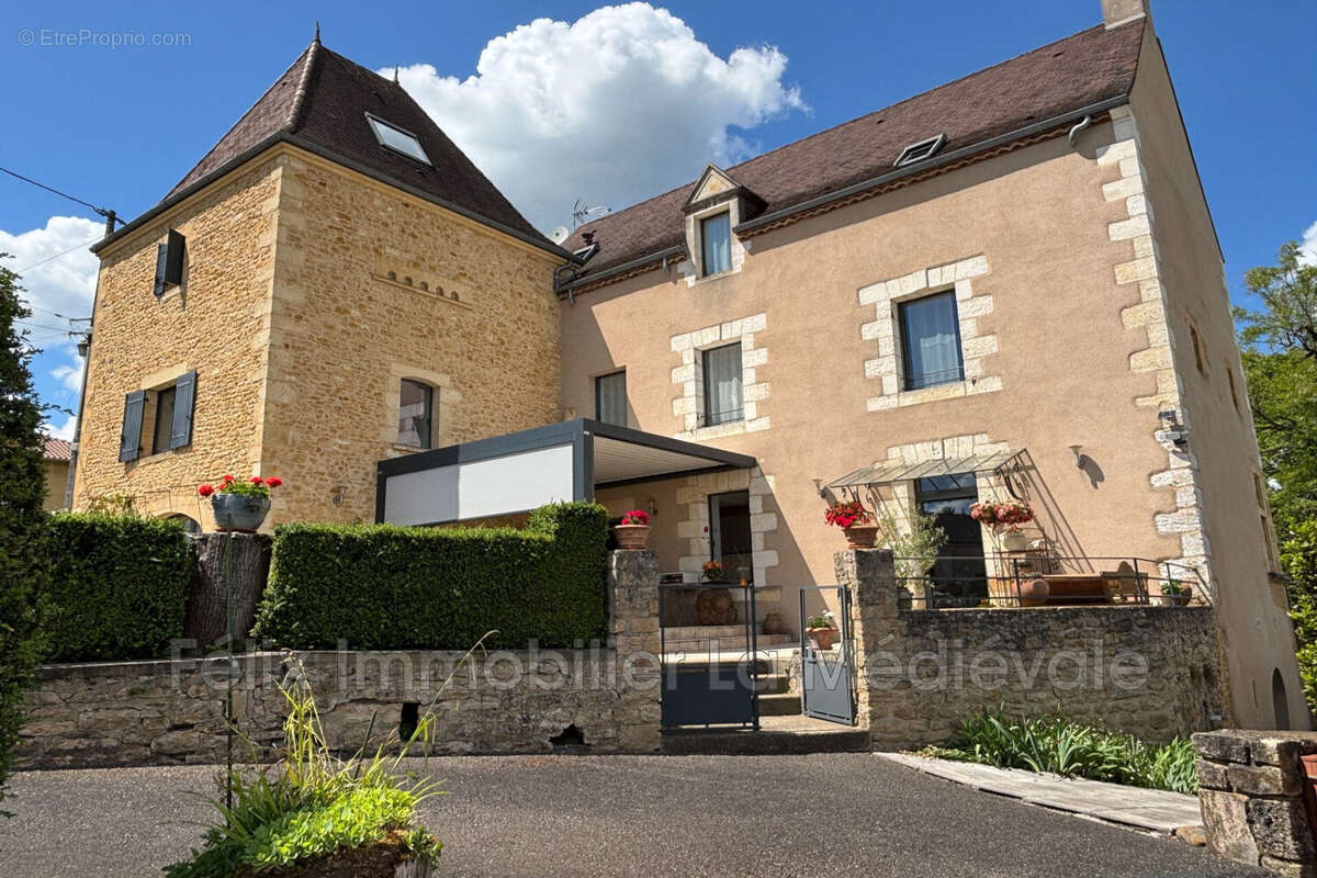 Maison à SARLAT-LA-CANEDA