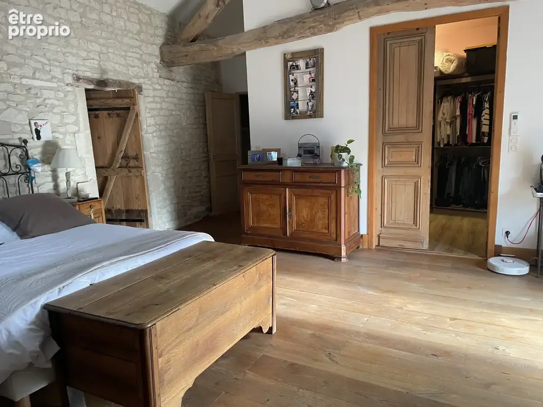 Salignac magnifique propriete 5 chambres 2 garages atelier piscine chauffee 276 m2 habitables jardin de 1300 m - photo 12