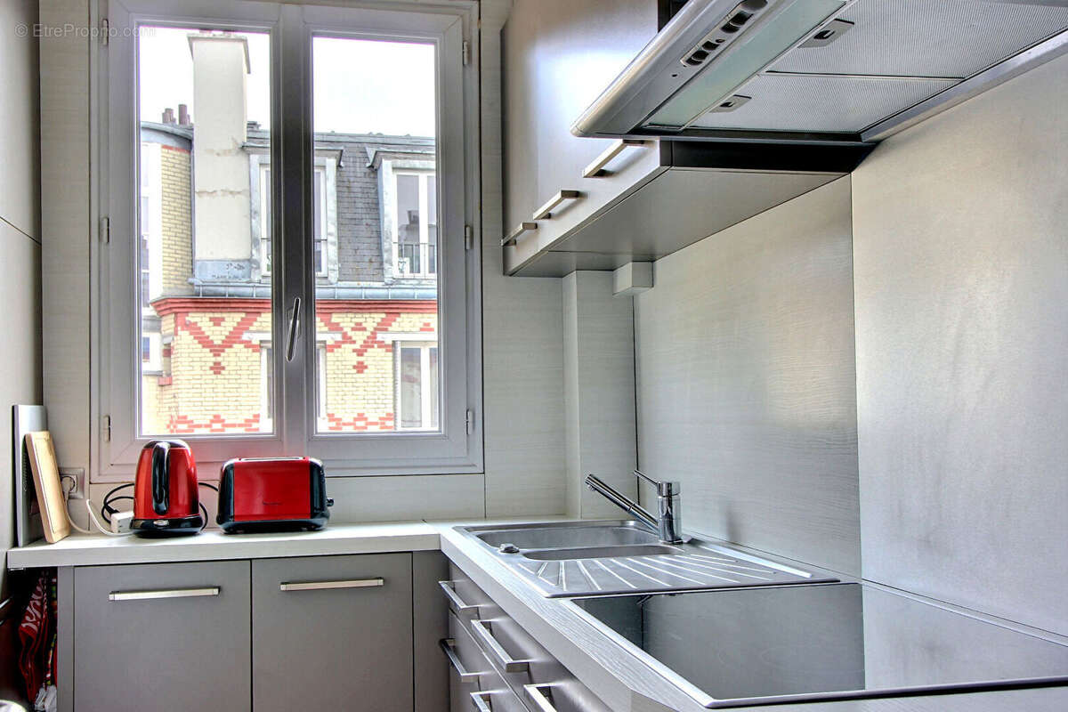 Appartement à PARIS-14E