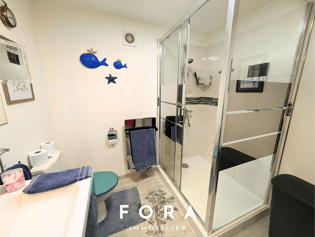 Maison à CONDE-SUR-NOIREAU