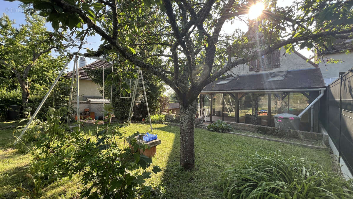 Maison à VILLIERS-SAINT-FREDERIC