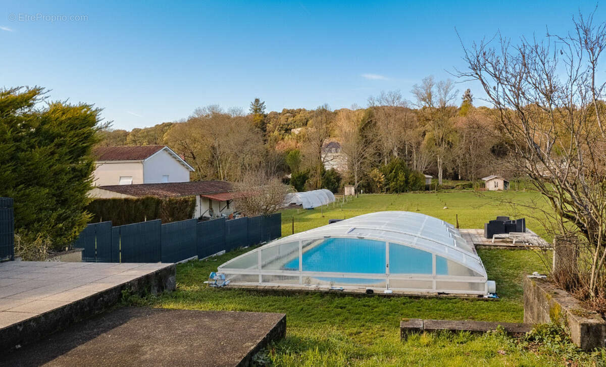 Maison à VOEUIL-ET-GIGET