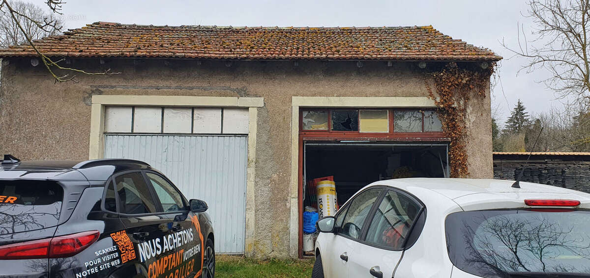 Immeuble Chateau Salins - photo 14