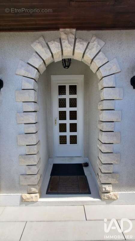 Photo 2 - Maison à CELLETTES