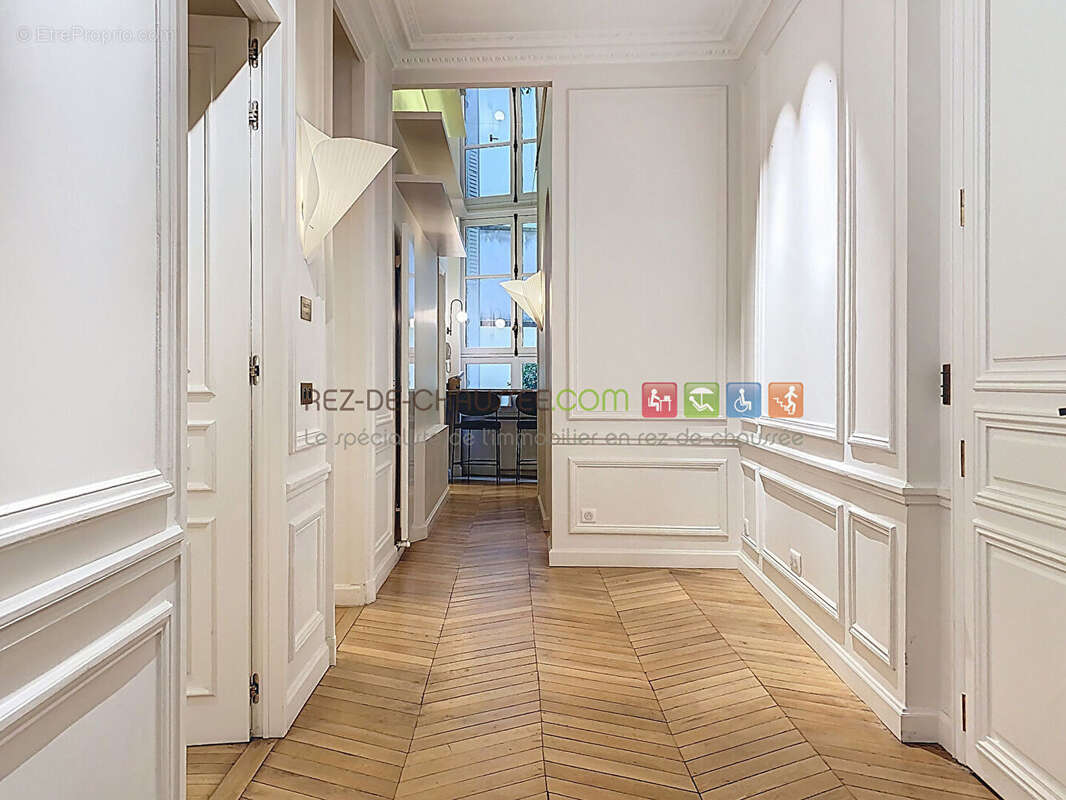 Commerce à PARIS-16E