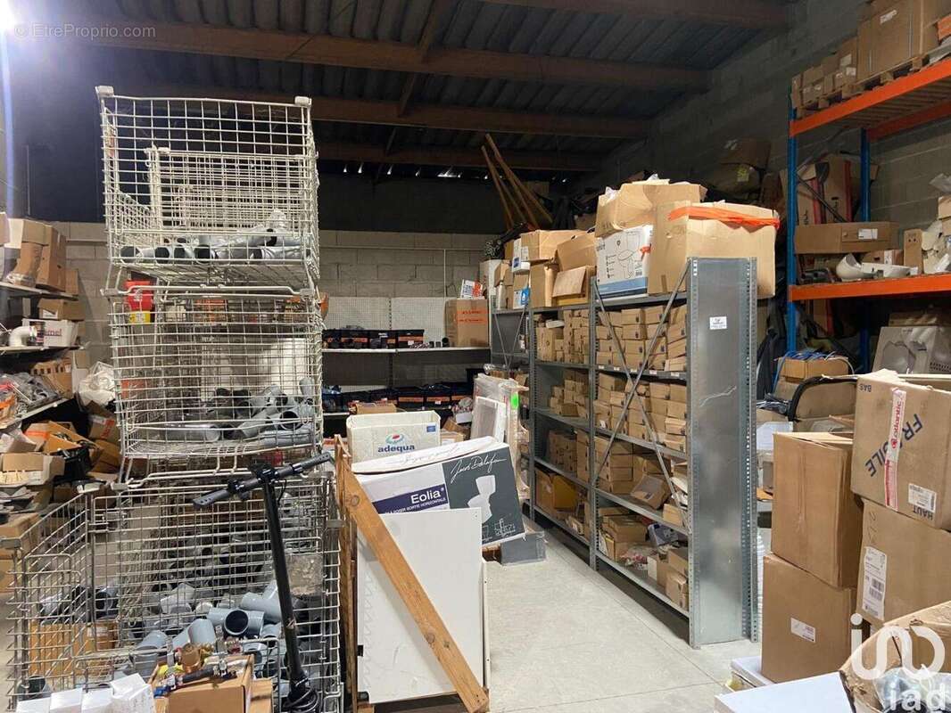 Photo 5 - Commerce à POCE-SUR-CISSE