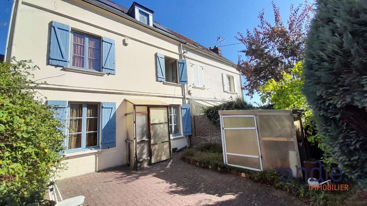 Maison à BEAUVAIS