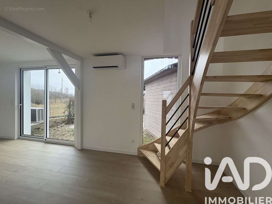 Maison 108 m² à Saint-Philbert-Sur-Risle  - photo 2