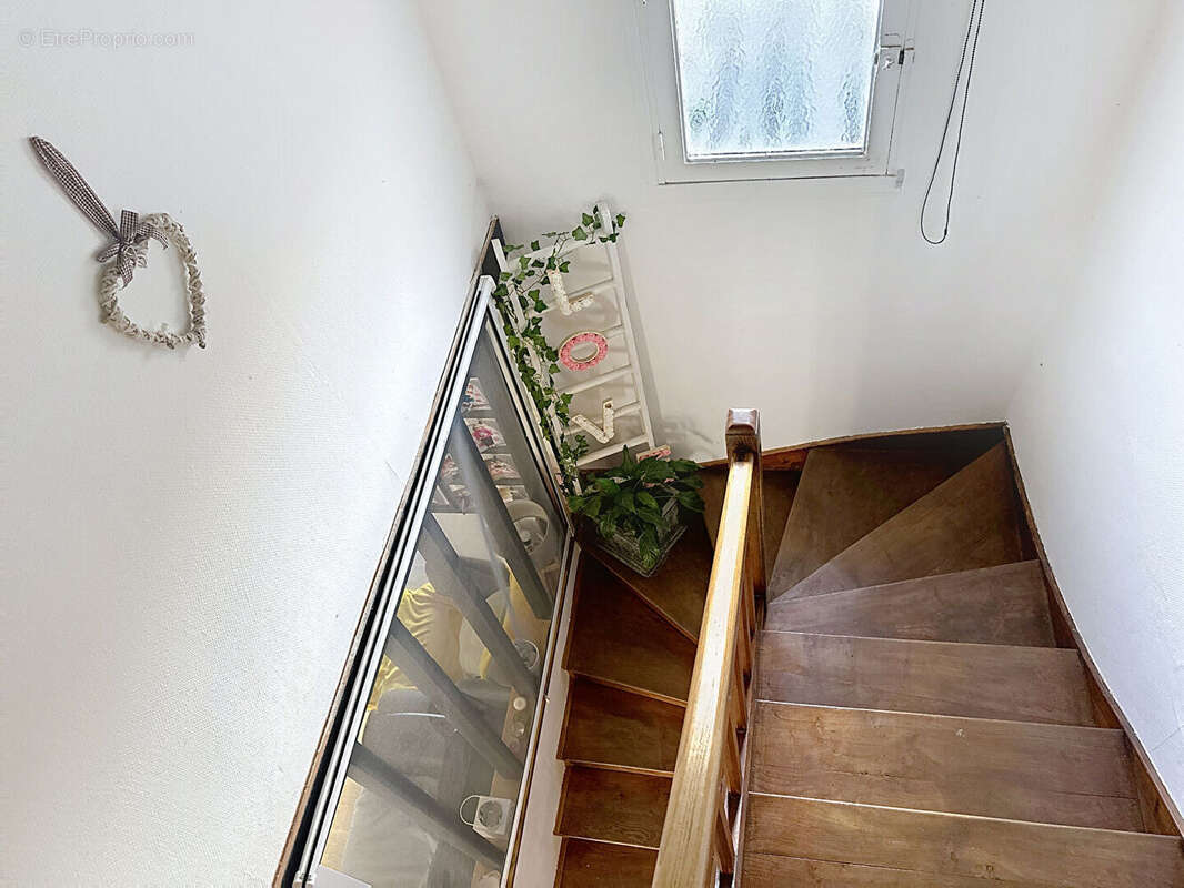 Maison à EQUEURDREVILLE-HAINNEVILLE