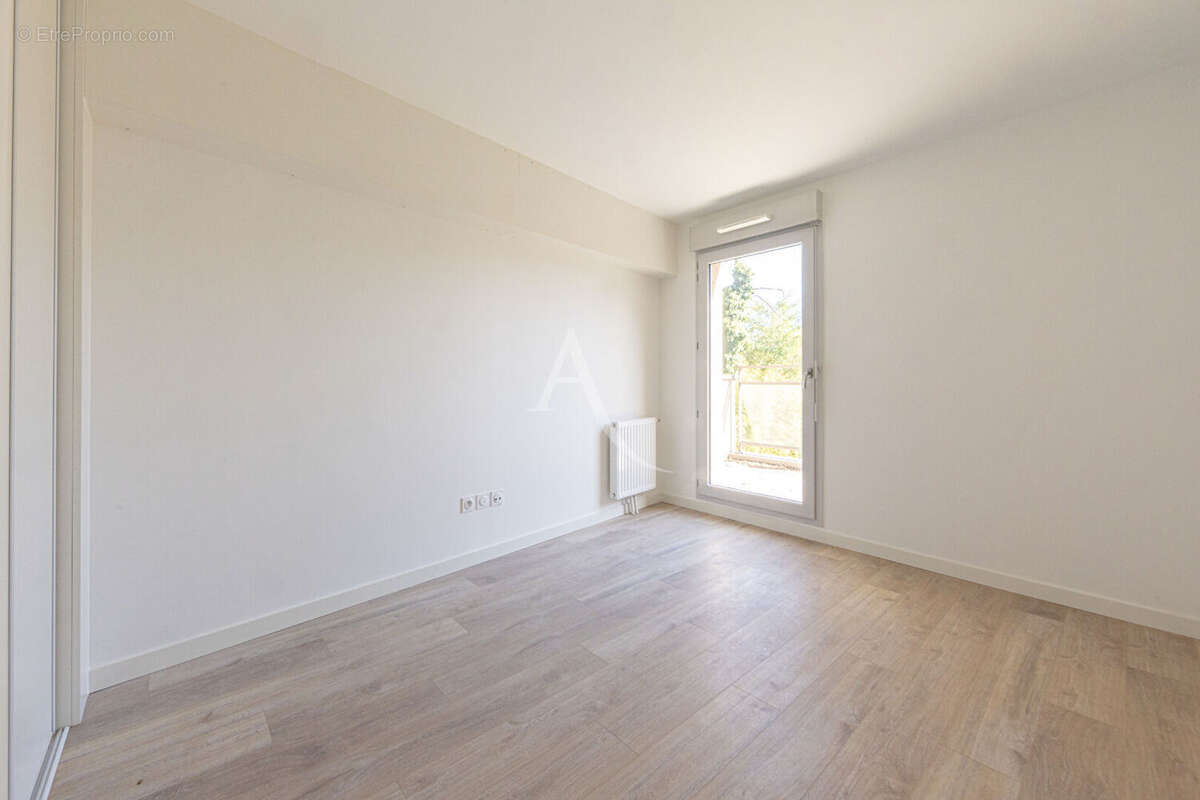 Appartement t4  86.45m² dernier etage avec balcon et pk - photo 11