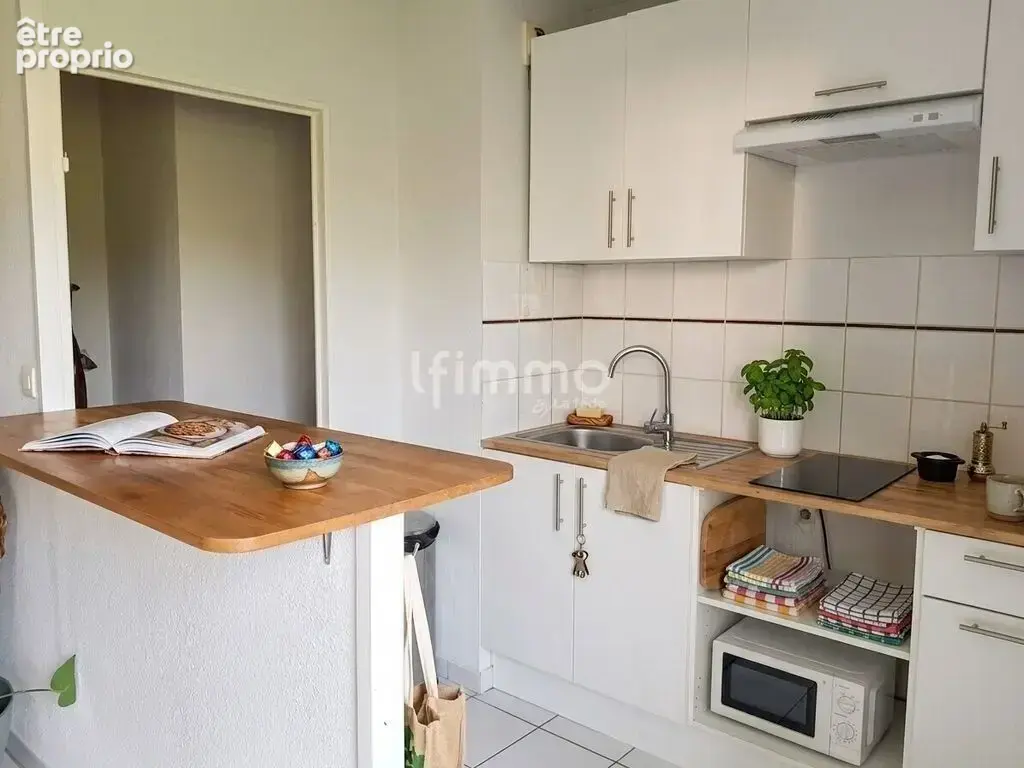 Appartement à St-Michel (16470) - photo 2