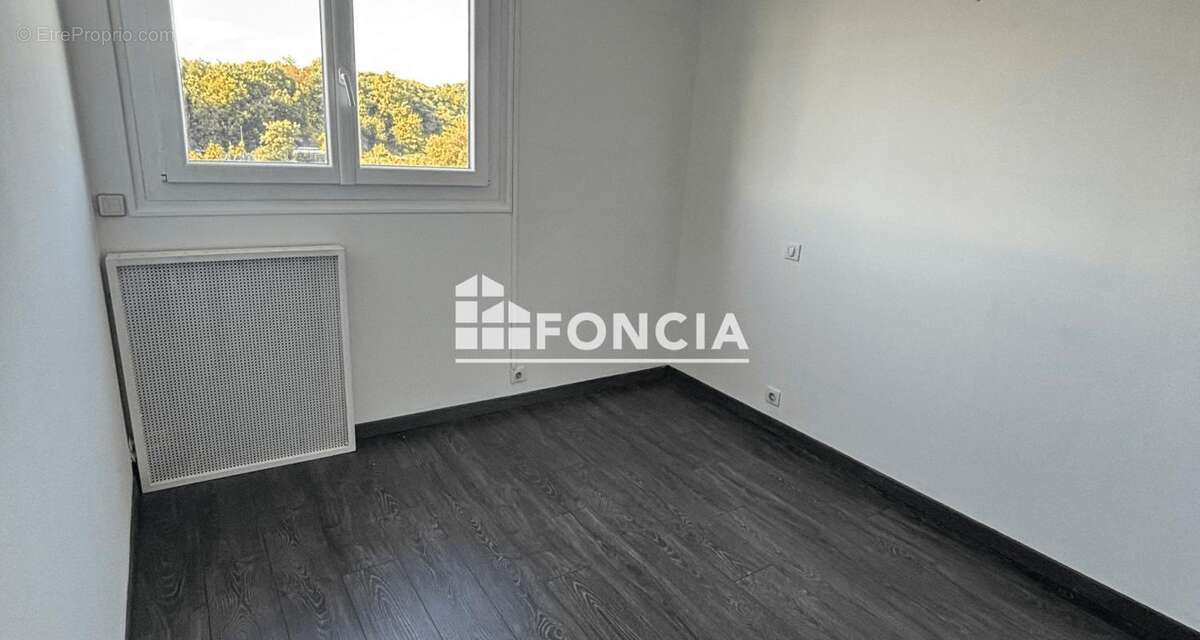 Appartement à CHILLY-MAZARIN